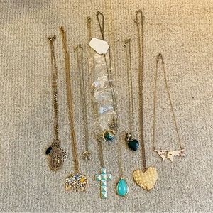 9 Gold Necklaces